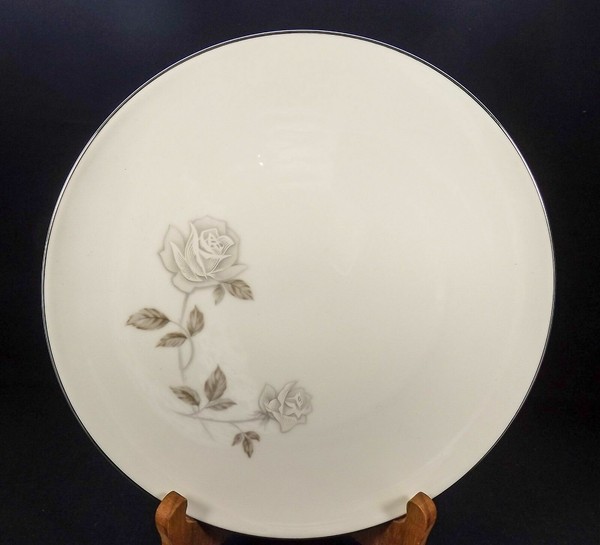 NORITAKE ROSAY 6216 JAPAN FINE CHINA SET OF 2 SALAD LUNCH PLATES ROSE