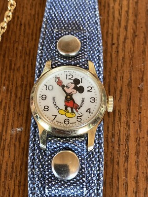 Vintage Bradley Mickey Mouse Womens Watch 26mm Manual Wind Hong Kong - Read! Vintage Bradley Time Mickey Mouse Analog Wind up Watch in  main image 3
