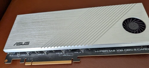 ASUS Hyper M.2 X16 PCIe 3.0 Gen4  NVMe SSD 4-slot expansion