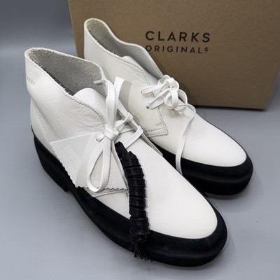Clarks Women's Desert Galosh White Leather  Ankle Boots- 7.5M