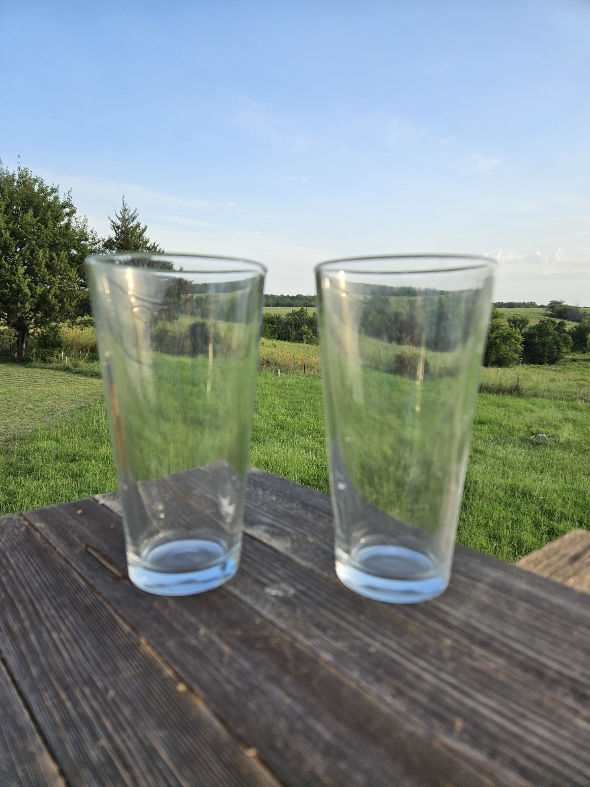 (TWO) MIXING GLASS 22 oz HEAVY DUTY BEER/DRINK GLASS COMPARABLE TO LIBBEY 77422