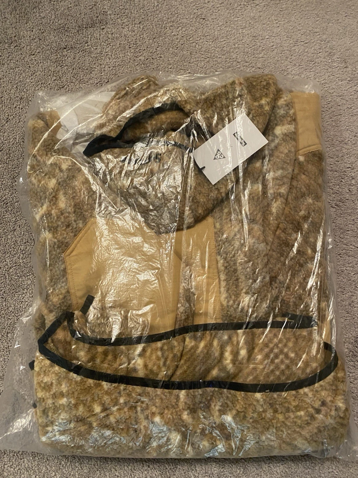 Supreme Nike ACG Fleece Pullover Giacca Oro Pelle di Serpente Piccolo Nuovo con etichette DN3256 277