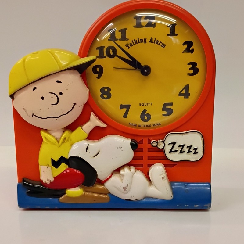 Equity Talking Alarm Clock Charlie Brown Snoopy Peanuts Analog Multicolor