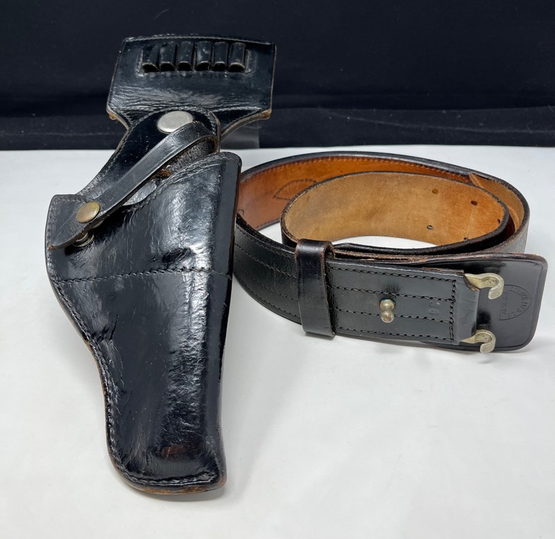 VINTAGE BLACK MP 4 JAY-PEE SWIVEL HOLSTER BULLER HOLDER SERVICE MFG BELT