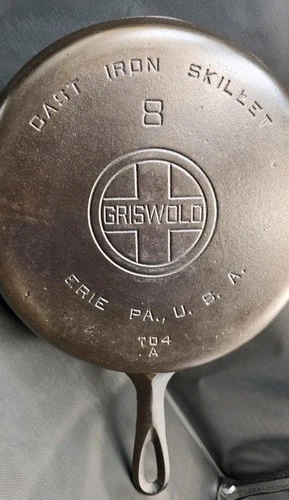 Vintage 1920s Griswold #8 Large Logo Skillet (704A) Fully Restored Cast Iron