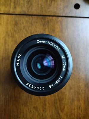 Nikon Zoom Nikkor 35-70mm F/3.3-4.5 - Photo 1/4