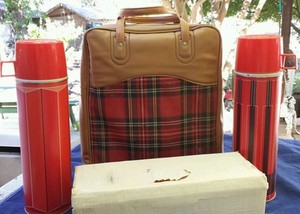 lunch box with thermos holder