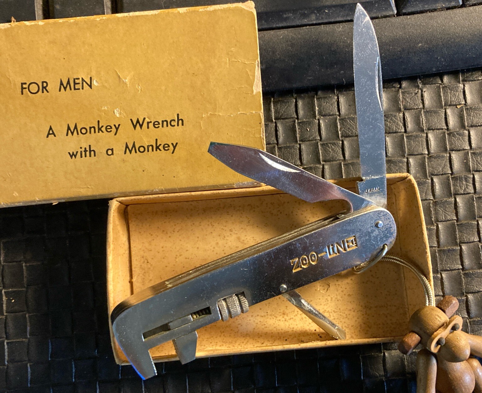 Vintage Zoo-line ‘For Men ~ A Monkey Wrench With A Monkey’ Orig Box - Excellent!