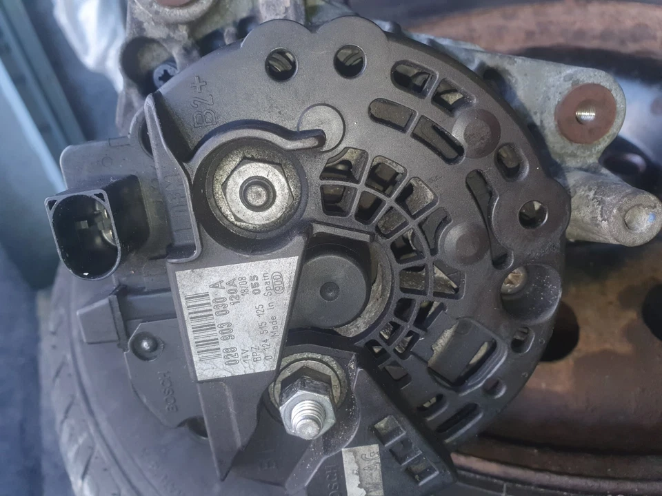  Vw Sharan 2.0 Tdi  2008 Alternator Bosch 0986048530 - Image 4 of 4