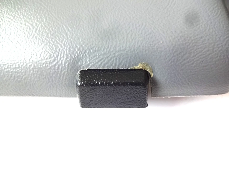 NOS 1987 - 1990 CHEVY CORSICA CONSOLE LID DOOR BUTTON HINGE ASSEMBLY ARM REST - Image 4 of 4