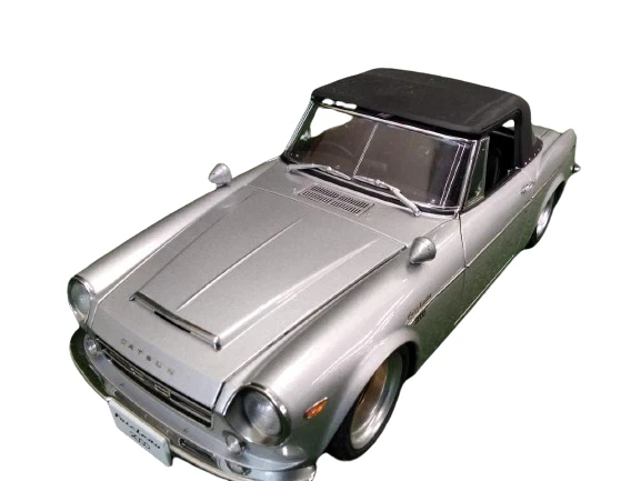 1/18 AUTOart Datsun Fairlady 2000 Silver w/ Box From Japan Model Car Minicar - Image 3 of 4