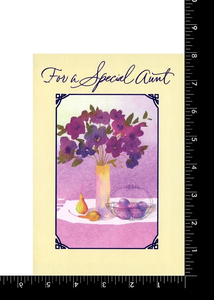 Tarjeta amorosa FELIZ PASCUA PARA UNA TÍA ESPECIAL, flores púrpuras fruta por Hallmark +✉ Foto 3 de 4