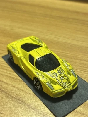 R112 - Voiture miniature Hot Wheels Ferrari Enzo 2005 Ferrari 5 Pack - Photo 1/4