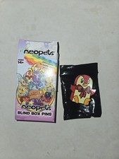 Broche boîte aveugle Neopets Hottopic Ice Bruce sans code