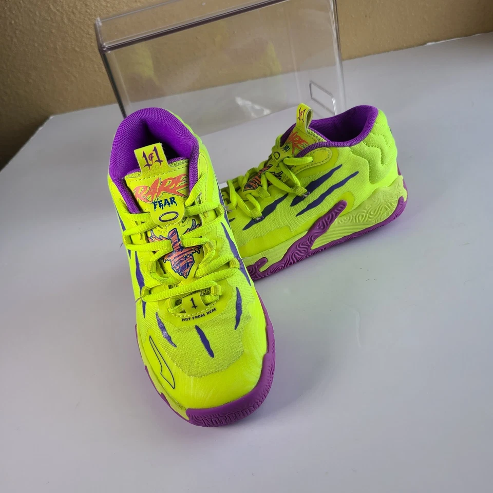 PUMA x LAMELO BALL MB.03 Spark Basketball little kids Size 13C - Image 4 of 4