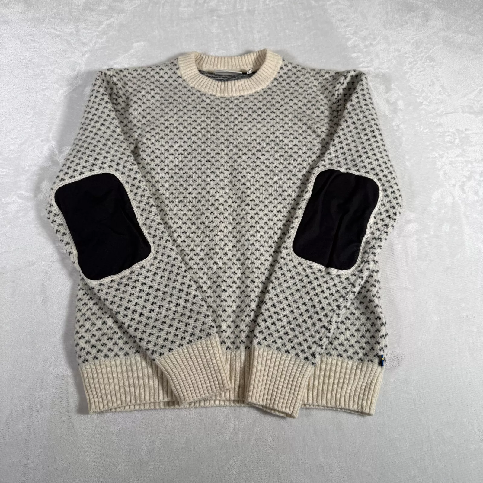 fjallraven ovik nordik elbow pads 100% wool logo knit sweater