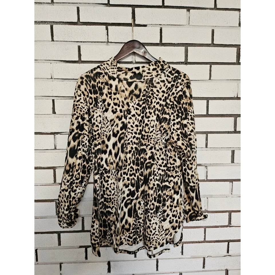 Blusa Chicos manga larga leopardo para mujer talla 2/grande nueva con etiquetas
