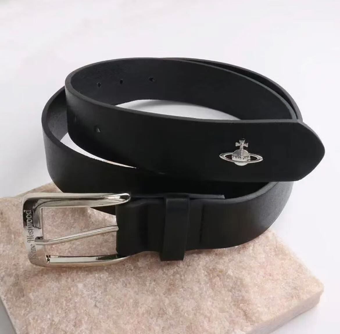 Vivienne Westwood ガンメタブラック ベルト Vivienne Westwood ガンメタブラック ベルト Orb Buckle Belt in