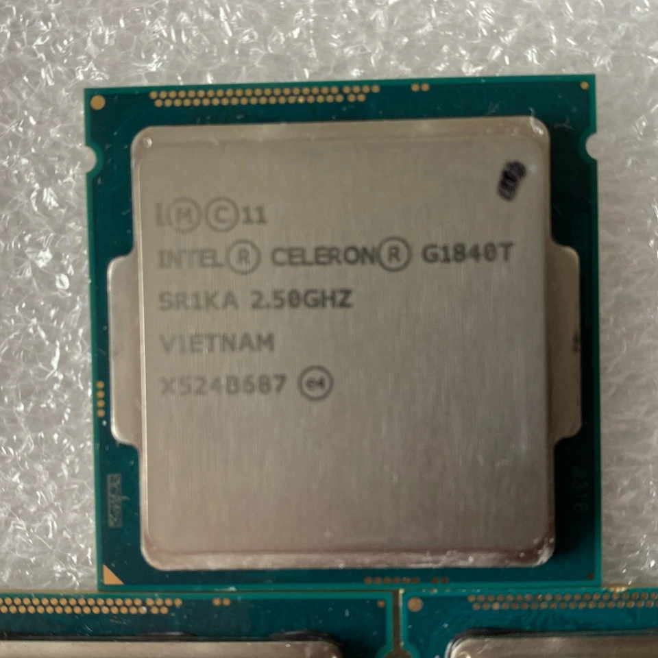 Lote de 4 CPU Intel (más 2). Lee la descripción.  ¿4 trabajos y dos?? Foto 2 de 4