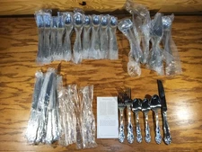 81 Pc Reed & Barton Tudor Lily Stainless Flatware Set Service 12 Place Setting 6