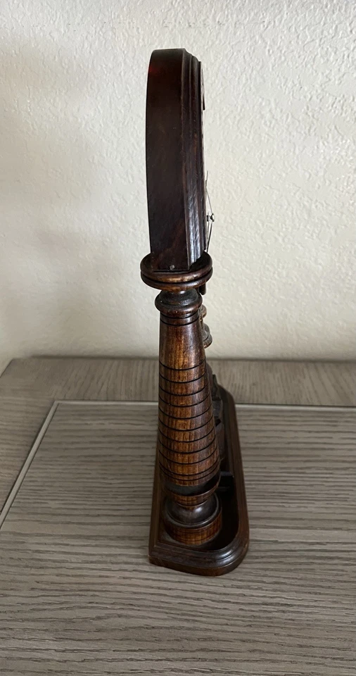 Adornos armenios hechos a mano. Reloj Madera Nogal Foto 4 de 4