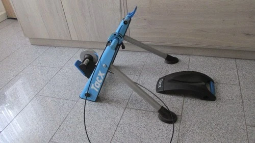 Tacx Rollentrainer, Blue Motion, Fahrrad-Rollentrainer, Indoor, Top