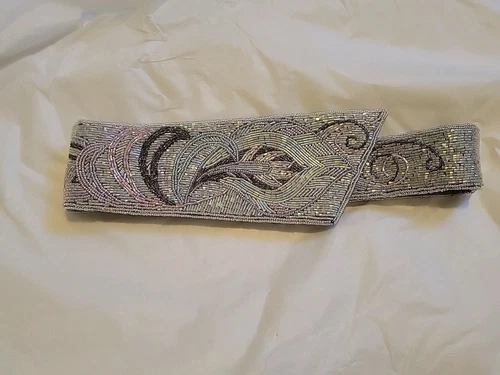 Ceinture vintage années 80 Christian Dior perles cummerbund argent pastels 28