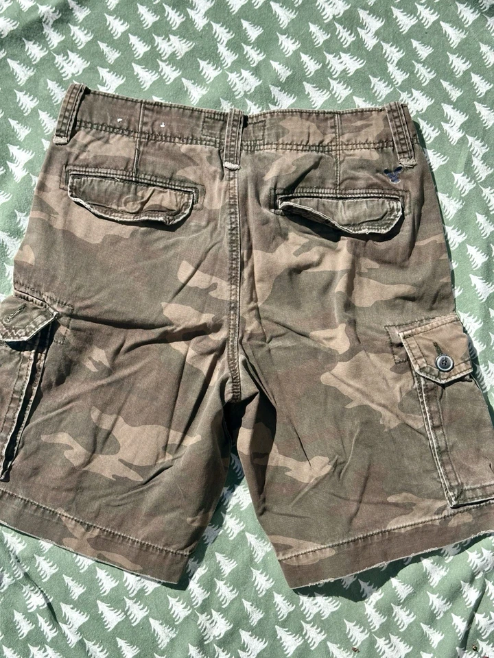 Pantalones Cortos Carga American Eagle Camuflados De Colección Talla 33 Foto 4 de 4