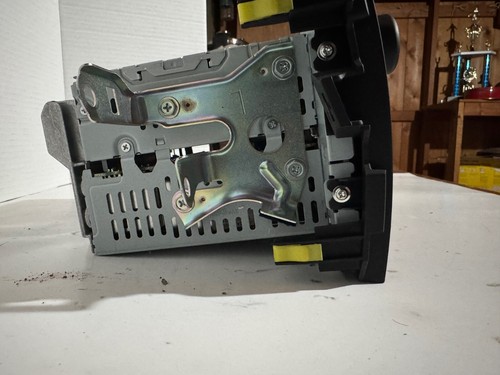 2009-2011 Toyota Corolla AM FM MP3 Radio CD Player Stereo Receiver OEM 86120 - Foto 8 di 17