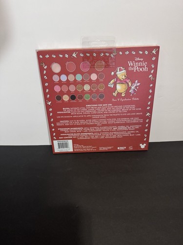 Paleta de sombras de ojos y rostro navideñas Taste Beauty X Winnie The Pooh grande RARA - Imagen 4 de 8