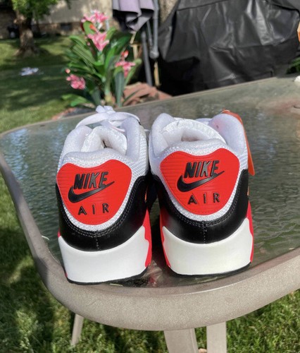 Size 10.5 - New Vintage Nike Air Max 90 OG White Infrared 2015 Brand NWT New - Picture 4 of 8