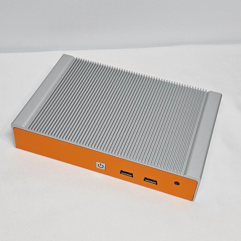 New LGX ML320 Fanless Haswell NUC Mini PC Industrial Grade Computer Chassis READ - Image 2 of 4