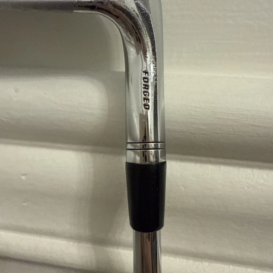 Titleist Golf 735-CM Forged 9 Iron S300 Dynamic Gold Stiff Flex Steel RH Used - Image 3 of 4