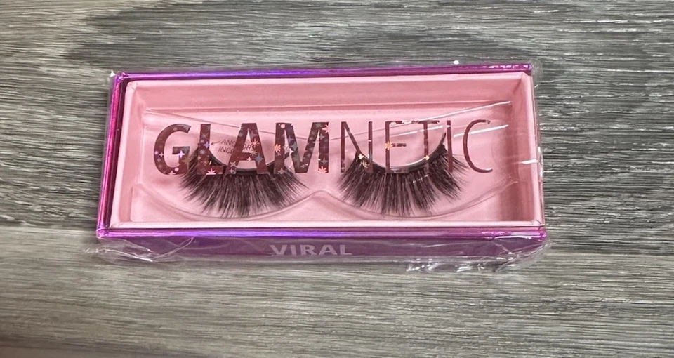 GLAMNETIC “VIRAL” One Pair Of Magnetic Reusable Eyelashes - Image 3 of 4