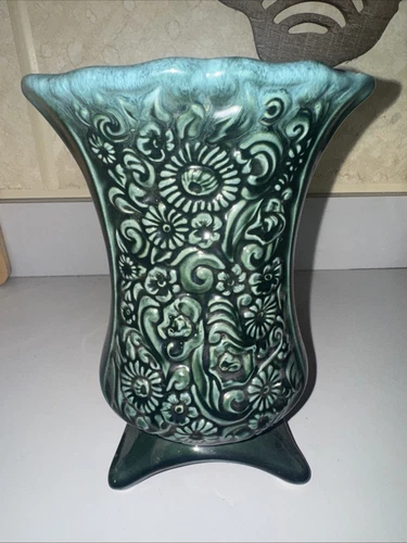 Vintage Hull USA B37 Green Drip Glaze Floral Footed Vase
