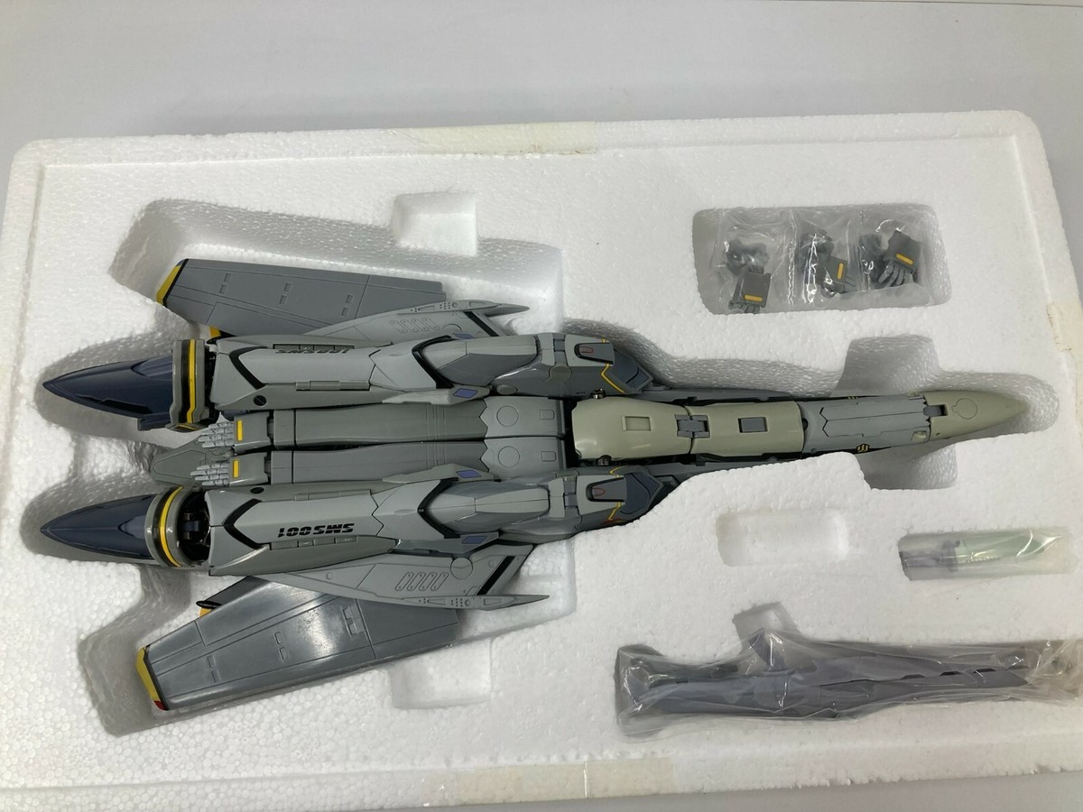 DX Chogokin Macross Frontier VF-25S Messiah Ozma Custom Action