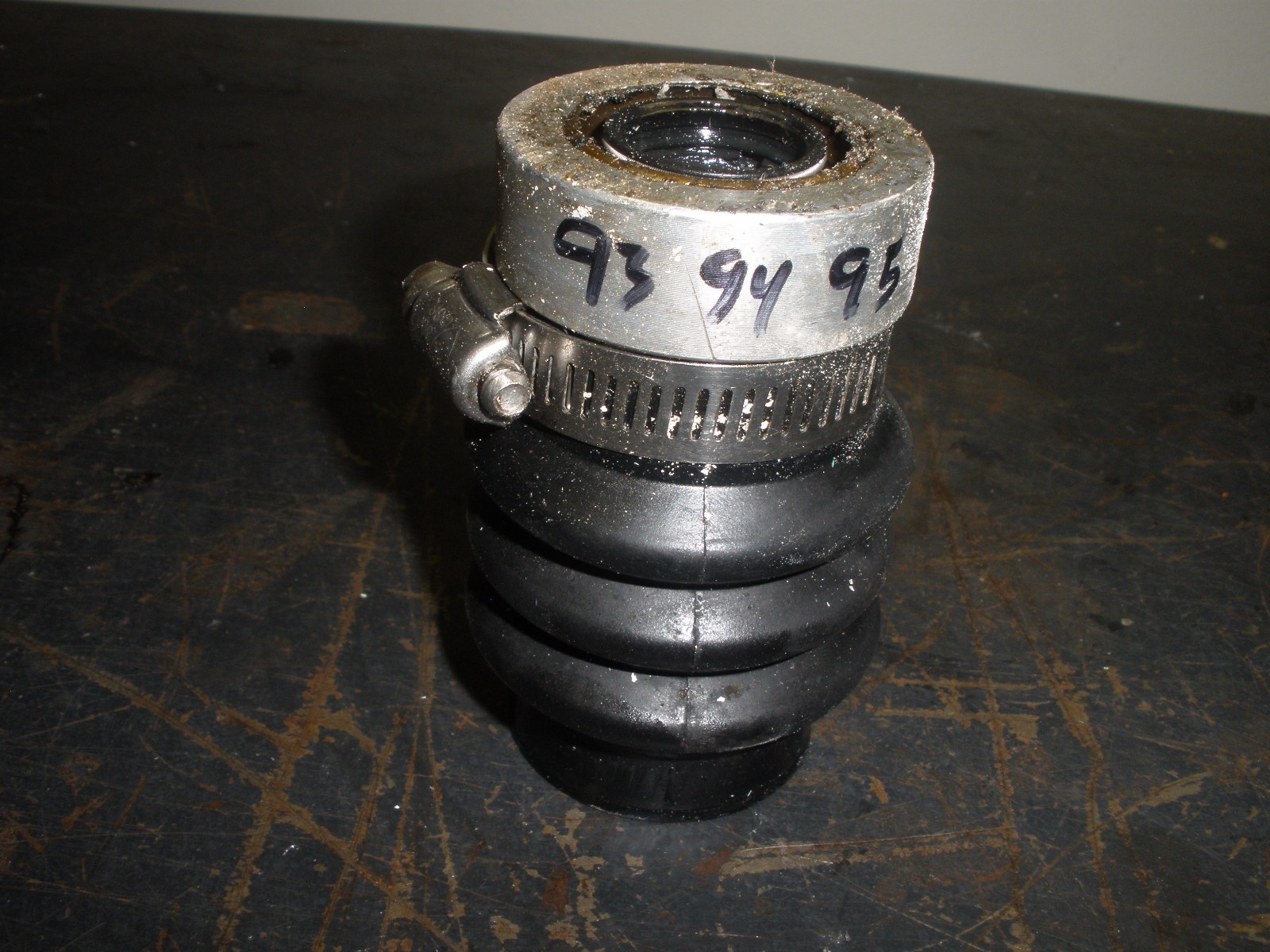 9395 SEADOO GTX DRIVE SHAFT SEAL CARRIER BEARING ASSY 272000024 eBay