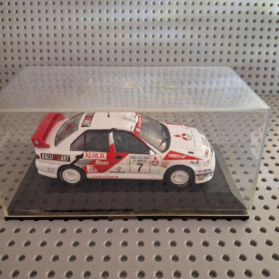 DeAgostini #25 - Mitsubishi Lancer EVO III 1000 Lakes Rally 1996 T.Makinen 1/43 - Image 3 of 4