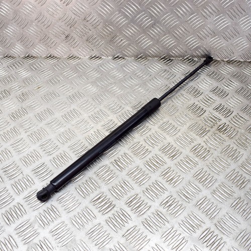 VOLKSWAGEN GOLF MK7 HATCHBACK Heckklappe rechts Gasdruckfeder 5G6827550C 2015