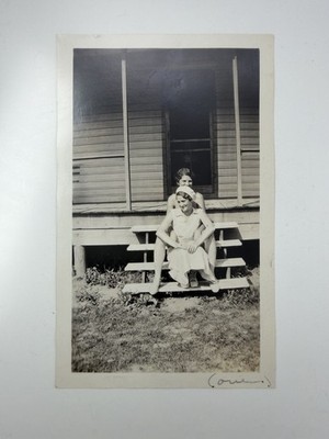 FOUND PHOTO Two Affectionate Girls Posing On Stairs 1920s Love Letter On Back