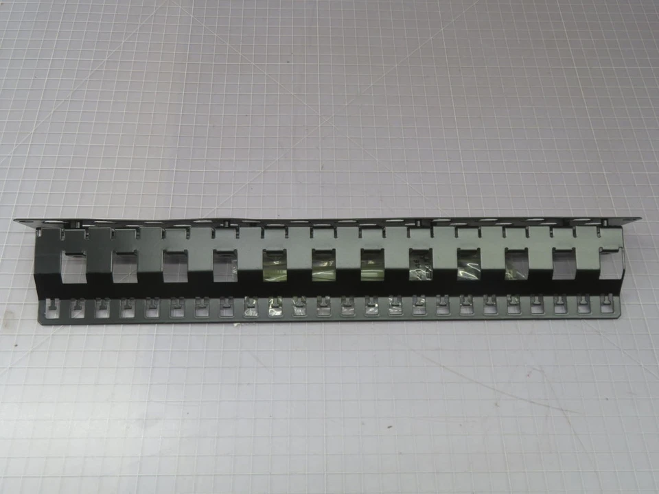 COMMSCOPE 108356312 DENSITY PATCH PANEL T264723 - Image 3 of 4