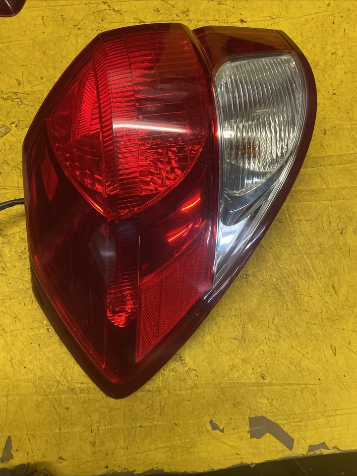 OEM 2005 2006 2007 Subaru Outback Wagon Left Driver Tail Light Lamp Trim Cover - Image 2 of 4
