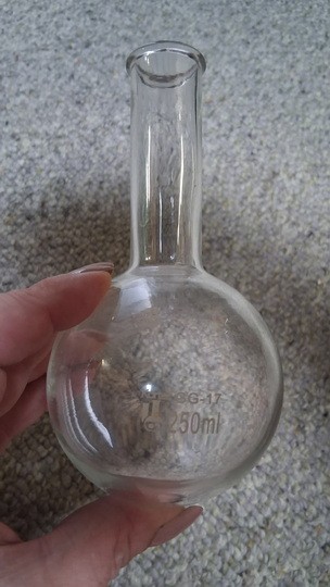 Karter Round Boiling Flask Borosilicate Glass 250ml Long Neck  Round Bottom