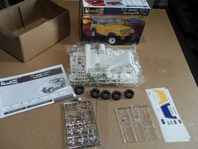 77 Jeep CJ-7 Renegade 1:24 Revellプラモデル Jeep Cj7 Model Kit for