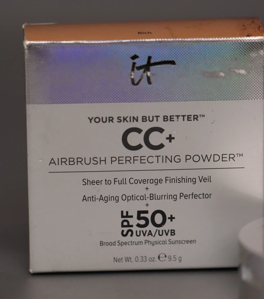 IT Cosmetics Your Skin But Better CC+ Airbrush Perfecting Powder SPF50 - Image 4 of 4