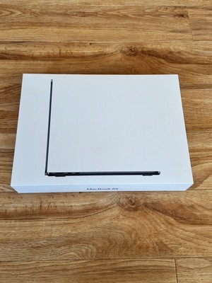 MacBook Air 13  M3, 24GB RAM, 512GB, (Open New) +3 YRS AppleCare (100% Battery)