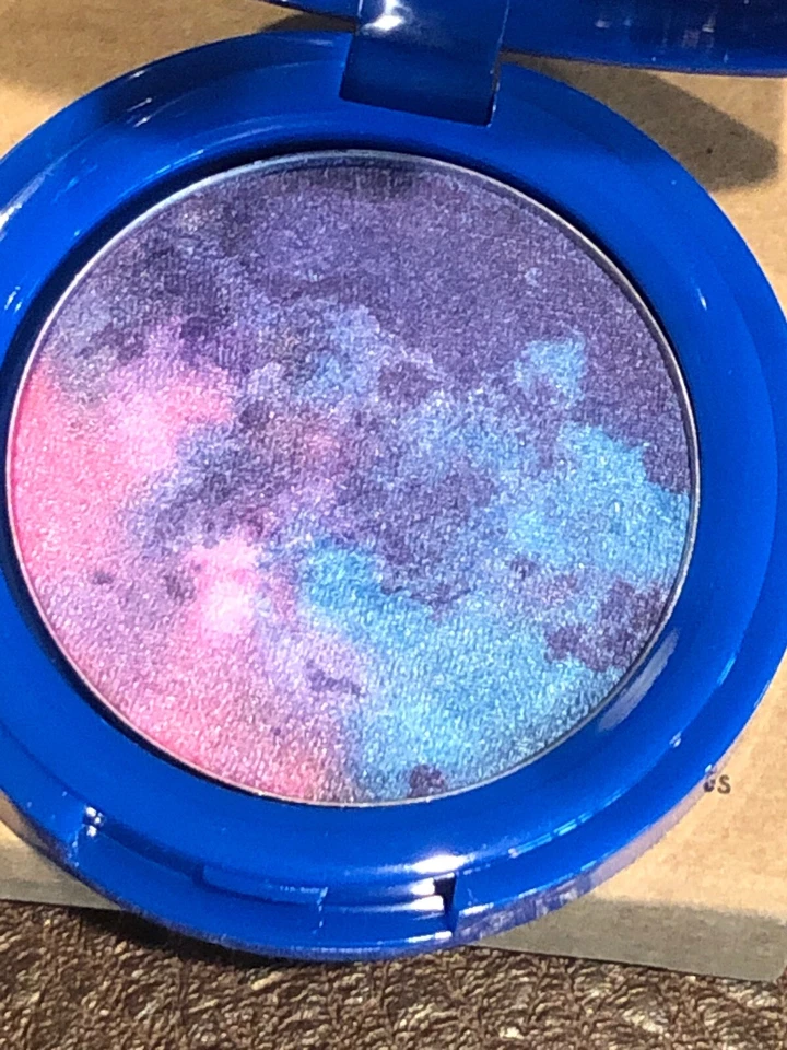 Stila Countless Color Pigment Eyeshadow Tie Dye - Image 2 of 3