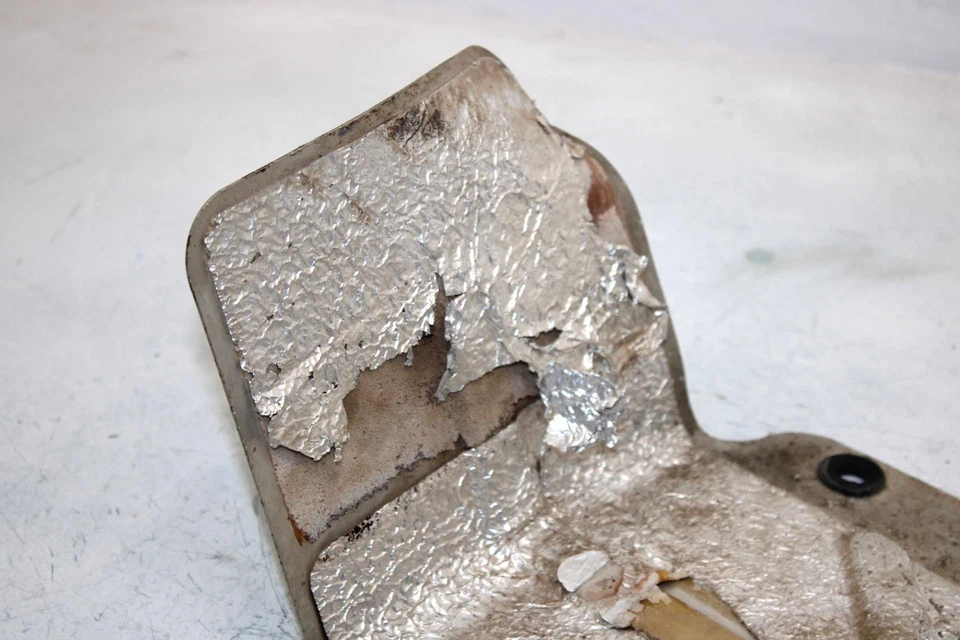 96 Suzuki King Quad 300 Ltf4wdx OEM Heat Shield 47432-19B10 47432-19B02 AS21 - Imagem 3 de 4