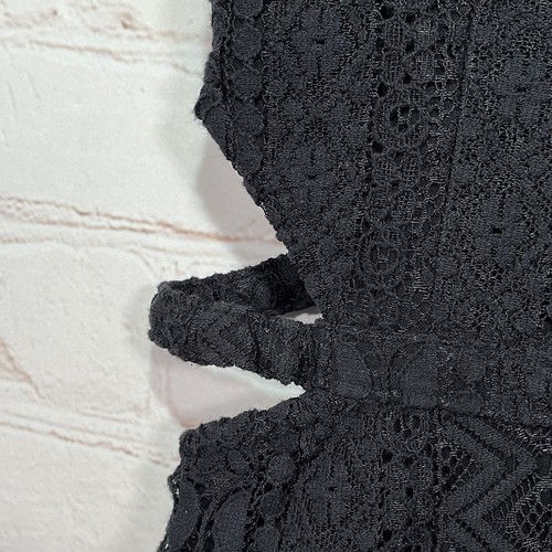 Hollister Dress Womens Size XS Black V Neck Floral Embroidered Spaghetti Strap - Picture 6 of 12