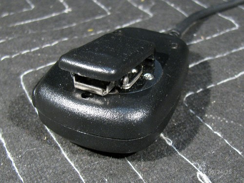 Yaesu VX-7R VHF/UHF Hand-Held Transceiver 4-Band With Charger And Speaker/Mic - Photo 24/24